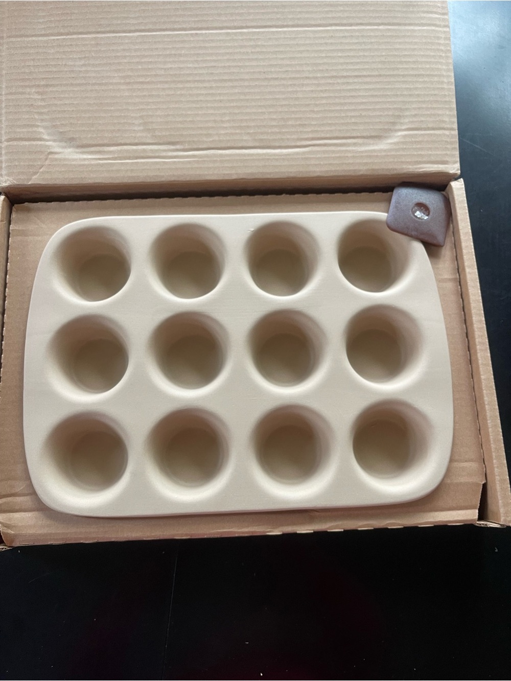 The Pampered Chef 12-Cup Muffin Pan